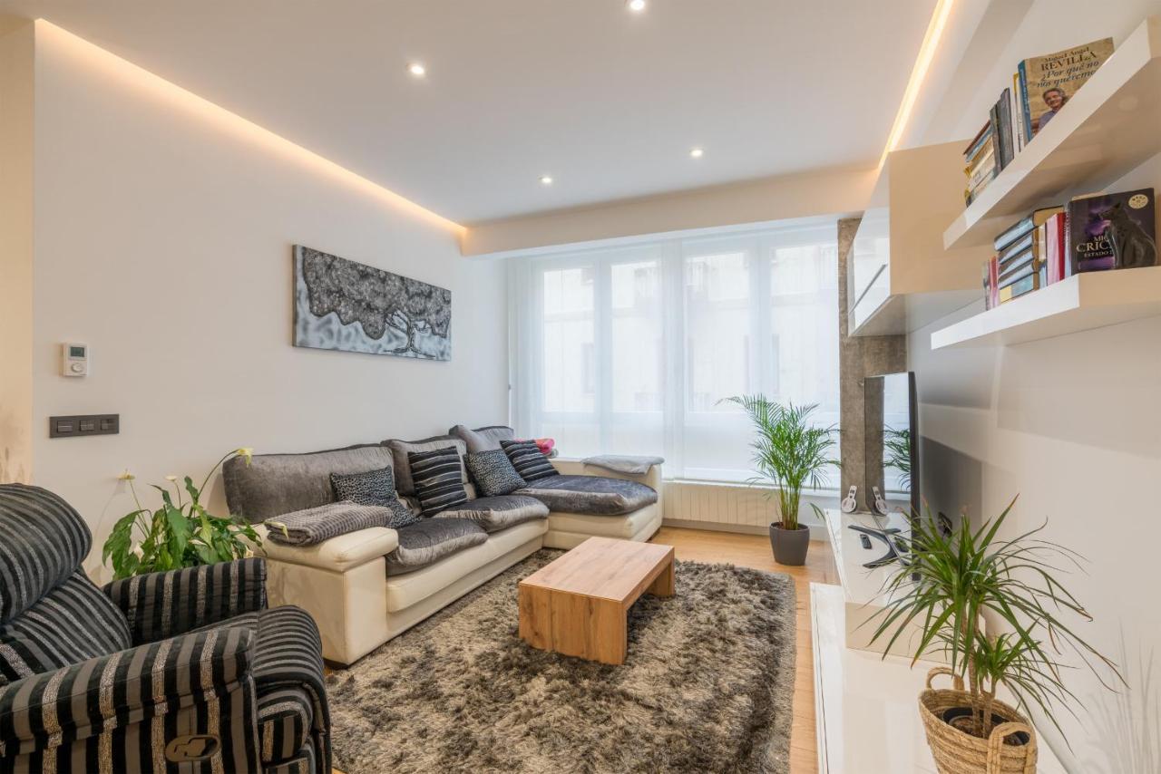 Tiboli Apartment By People Rentals Bilbao Kültér fotó