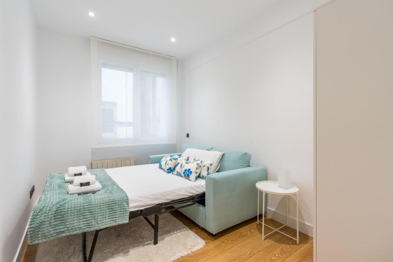 Tiboli Apartment By People Rentals Bilbao Kültér fotó