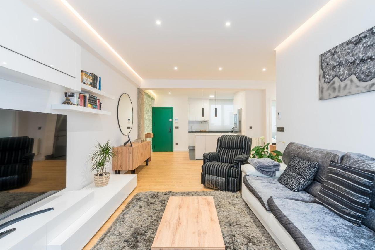 Tiboli Apartment By People Rentals Bilbao Kültér fotó